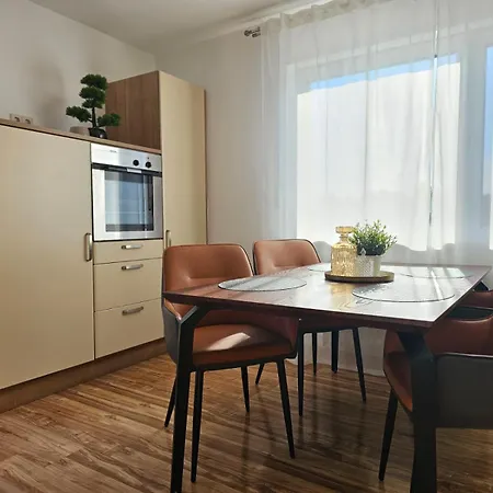 Appartement In Fuer 4