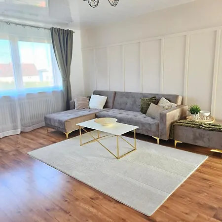 Appartement In Fuer 4